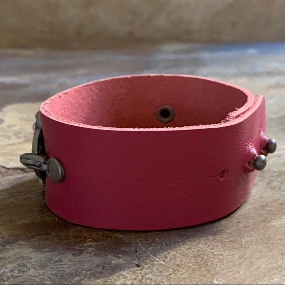 NWT Pink “Strength” Adjustable Cuff Bracelet - Picture 5 of 9
